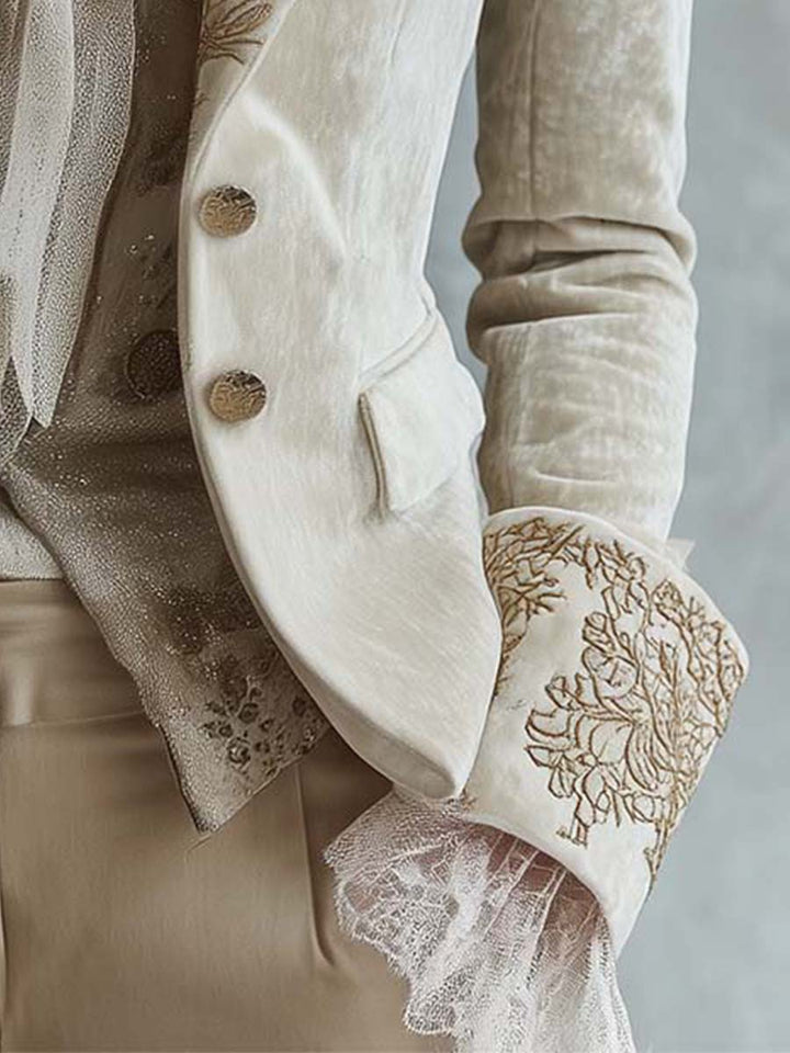 Constance | Blazer Ivoor Geborduurd Tailleur