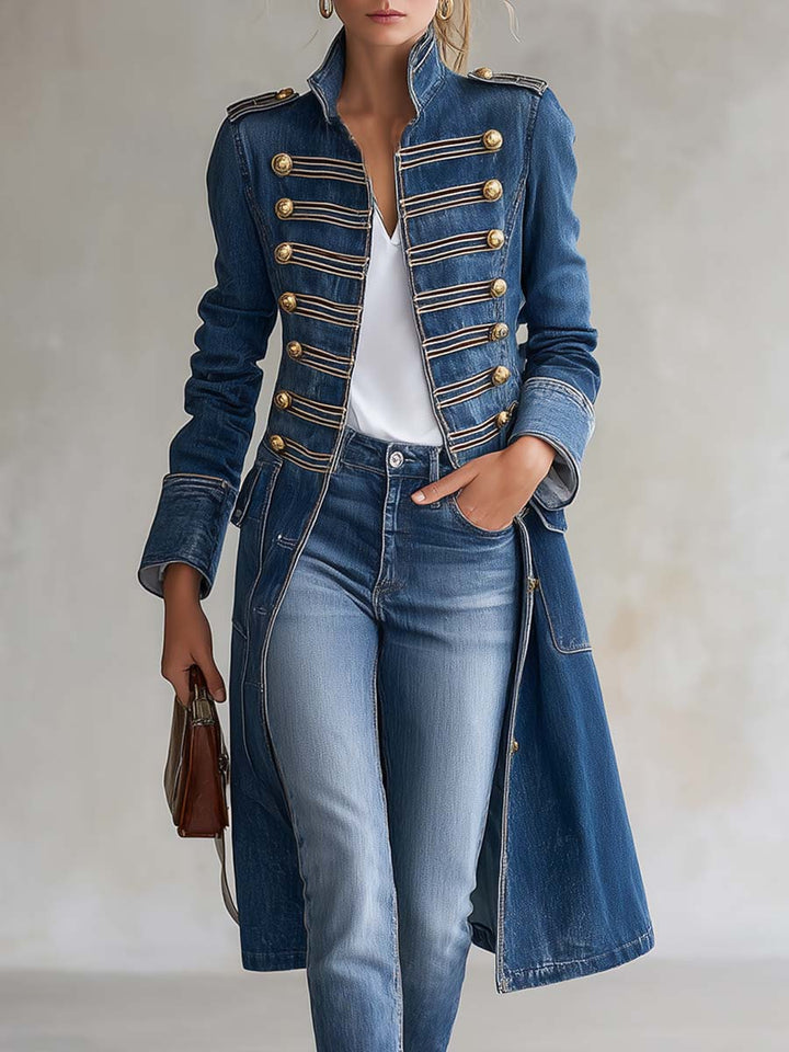Hortense | Lange, getailleerde denimjas in militaire stijl met gouden knopen