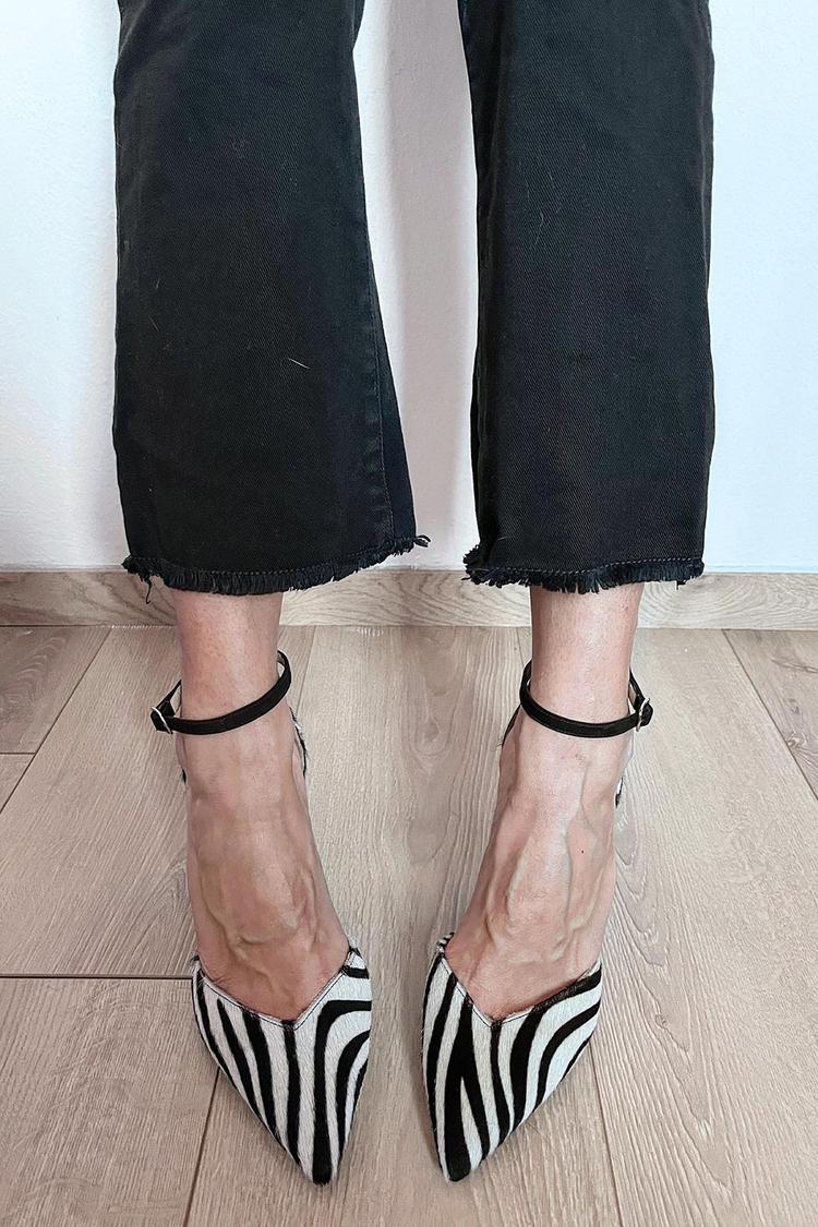 ZEBRA DECOLLETE MET ENKELRIEM
