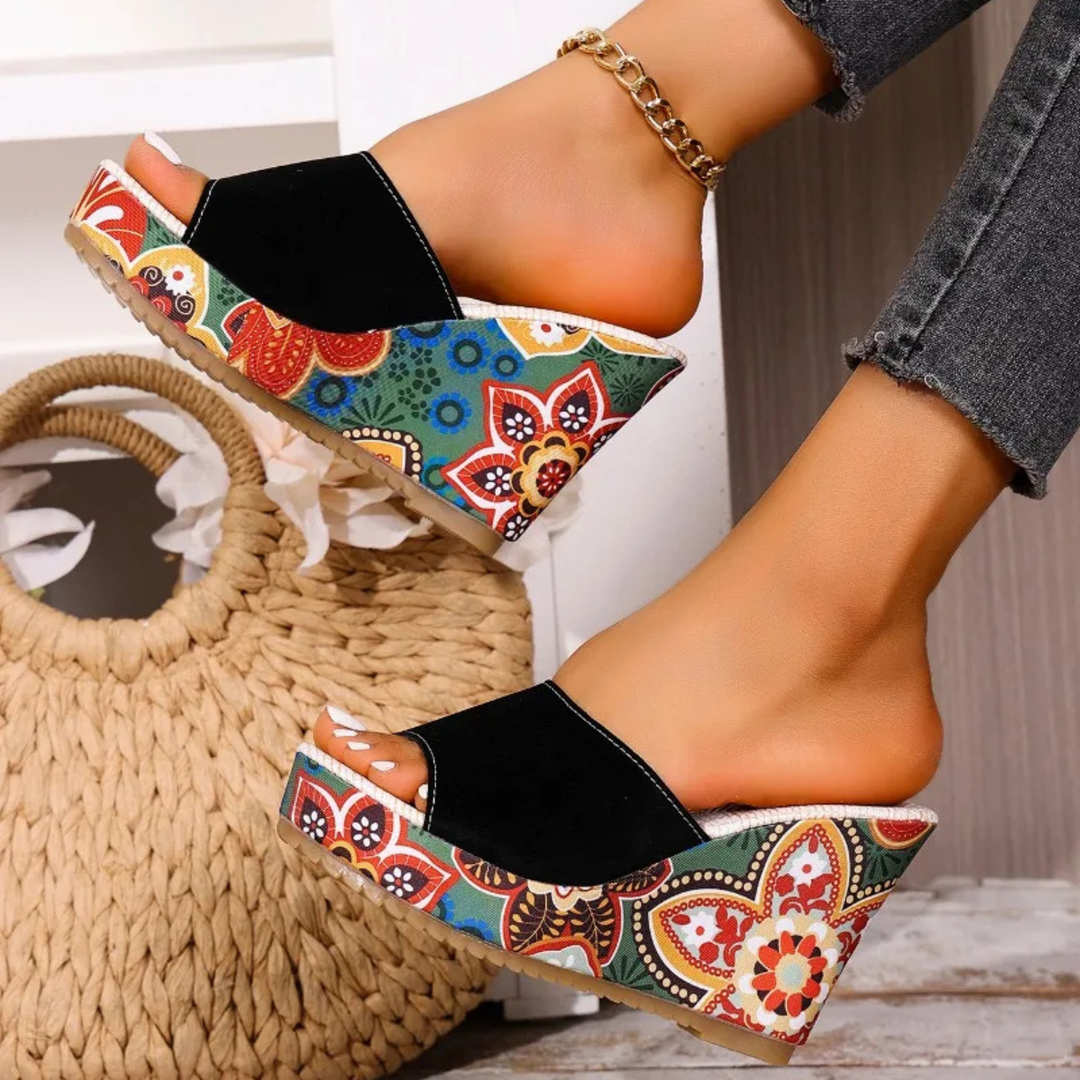 Mireya | Geleide Sandalen met Boheemse Motief