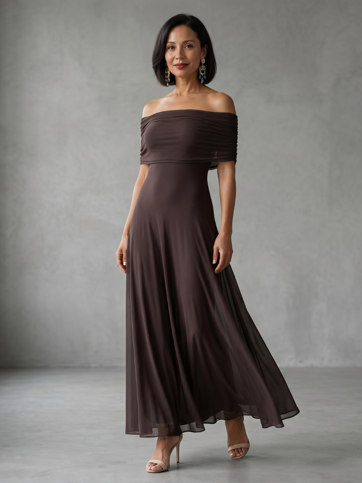 Juni | Off Shoulder Draped Midi Jurk