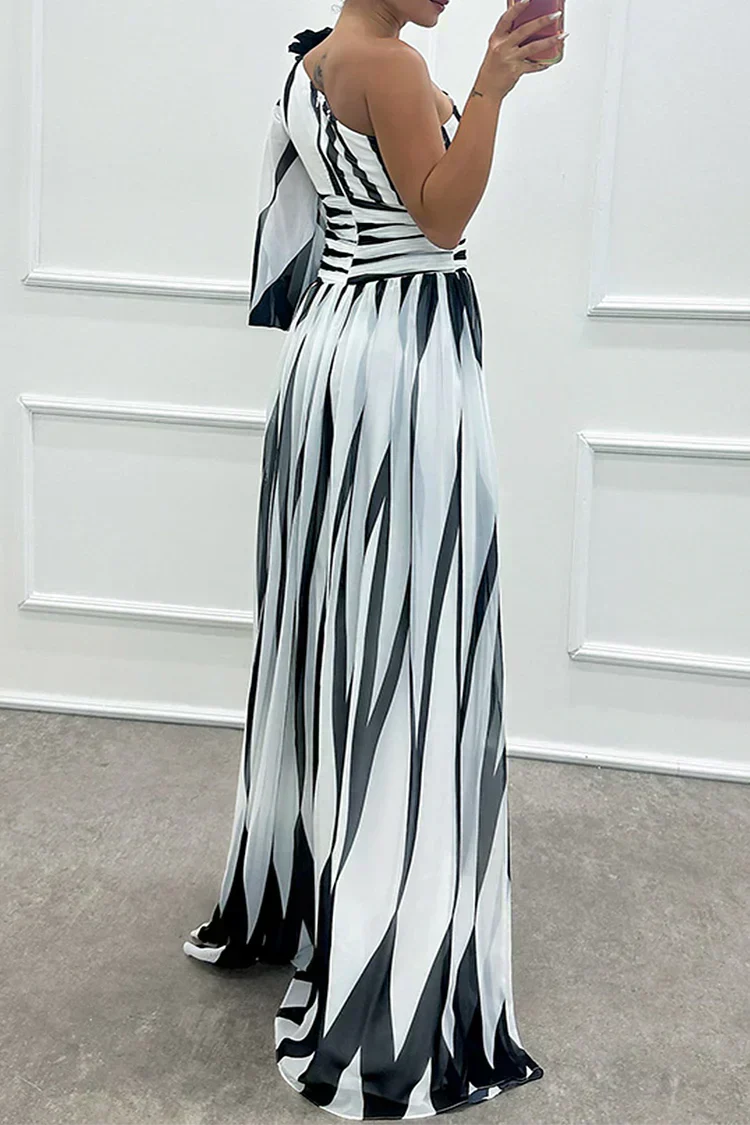 Shiloh - Elegante Maxi Jurk met Gestreept Ontwerp en Één Schouder