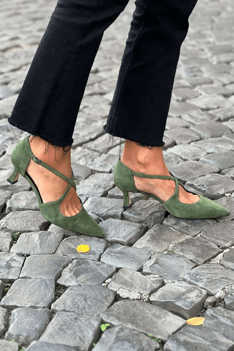 DÉCOLLETÉ SLINGBACK MET FIJNE BAND