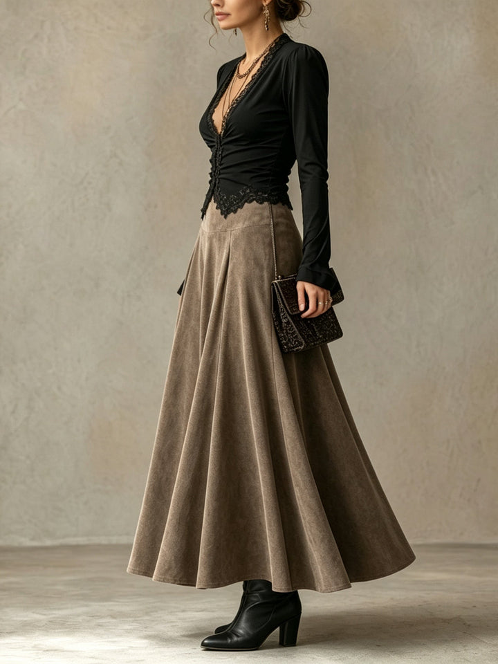 Albane | Set Top en Kant en Maxi Rok van Suède, Zwart en Taupe