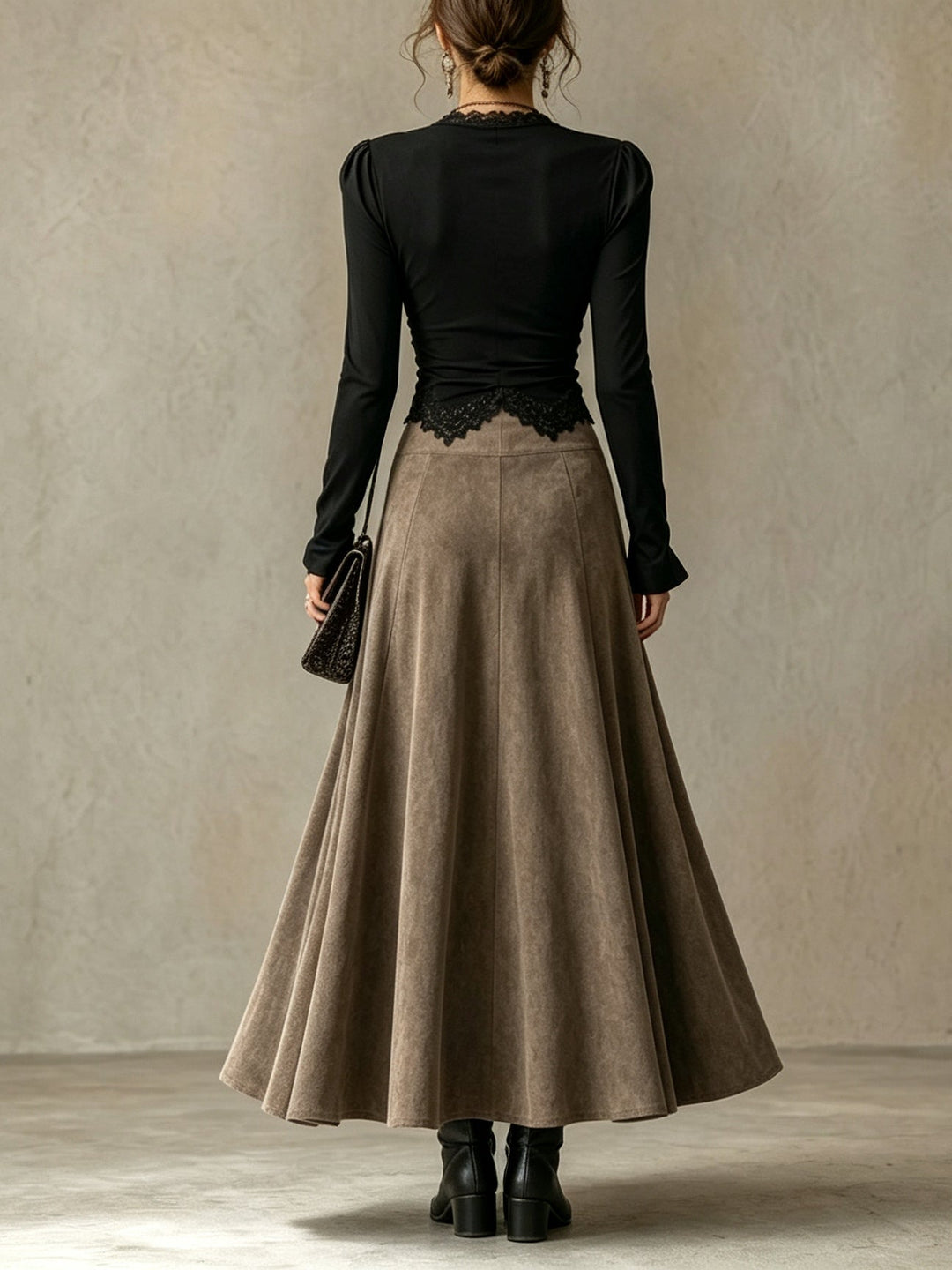 Albane | Set Top en Kant en Maxi Rok van Suède, Zwart en Taupe