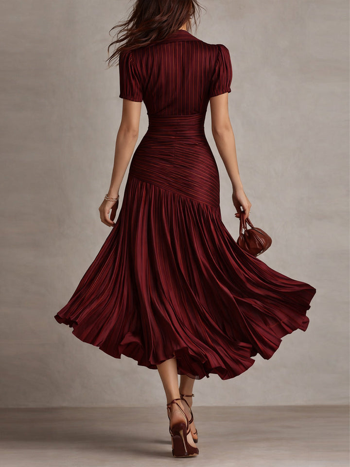 Adriana - Midi-jurk in retro gestreepte satijn