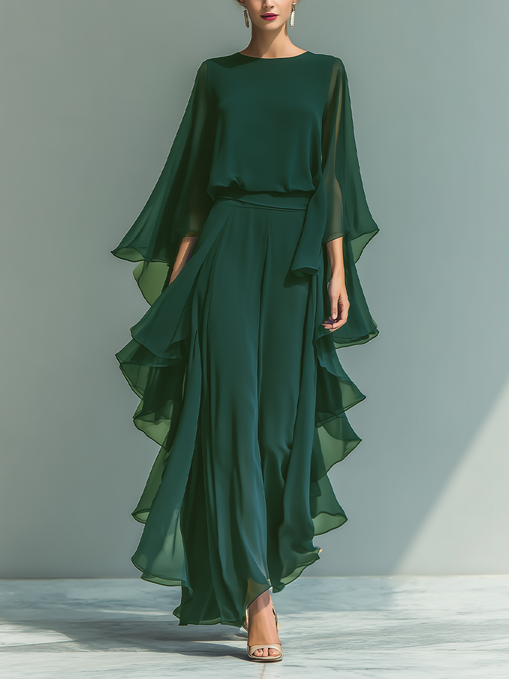 Dames Ensemble Top Chiffon Marineblauw Met Uitlopende Mouwen En Rechte Broek Met Rimpeldetails