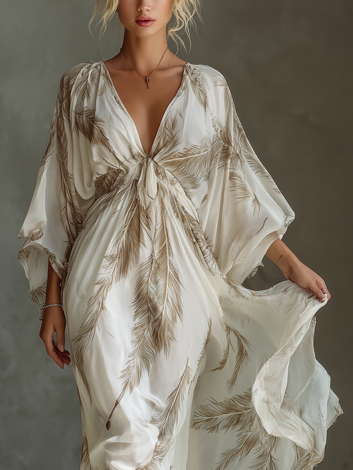 Maxi Jurk in Ivoor en Taupe van Chiffon met Dolman Mouwen, Gedraaide Voorkant en Palmbladprint