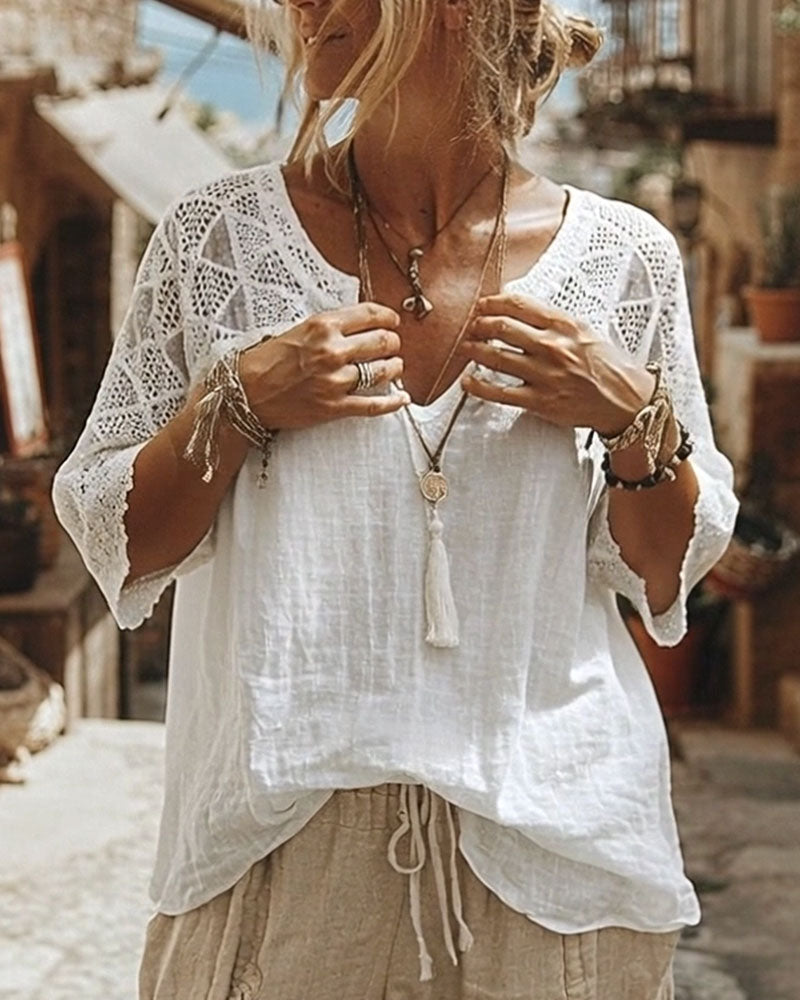 Blouse met V-hals en Kantdetails