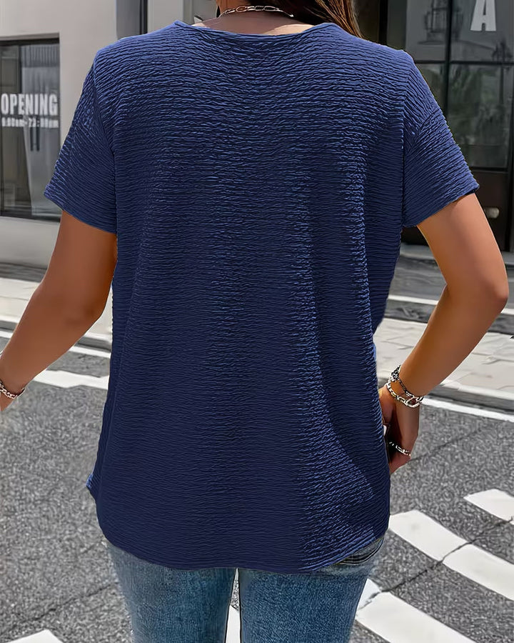 T-shirt met Peter Pan-kraag en knopen