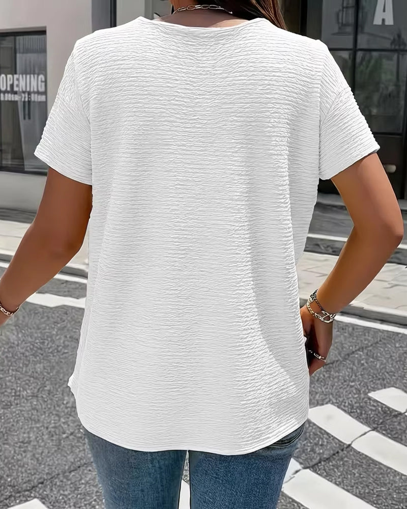 T-shirt met Peter Pan-kraag en knopen