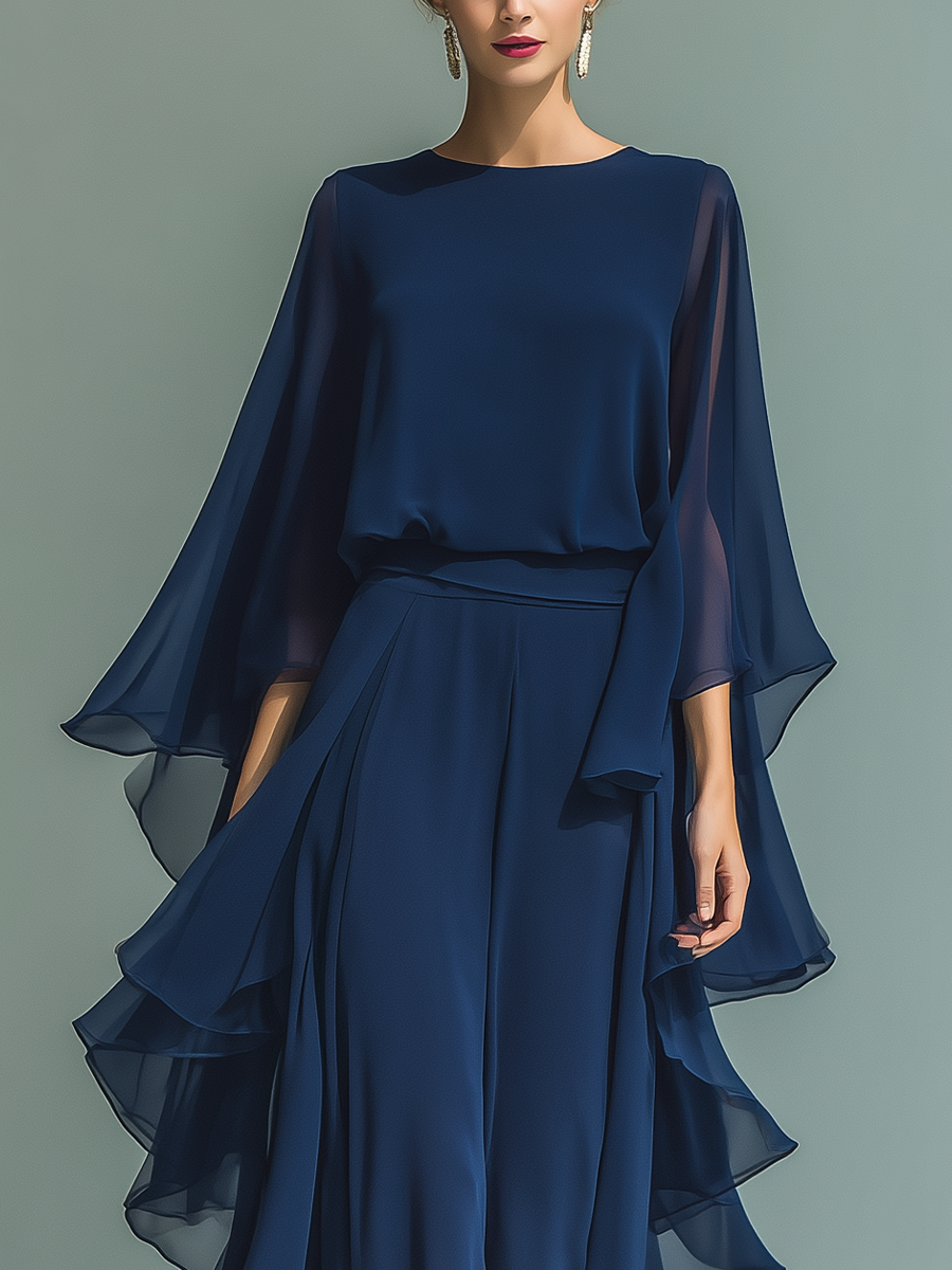 Dames Ensemble Top Chiffon Marineblauw Met Uitlopende Mouwen En Rechte Broek Met Rimpeldetails