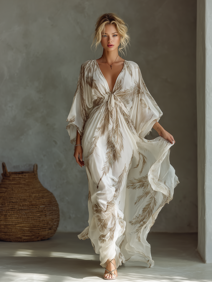 Maxi Jurk in Ivoor en Taupe van Chiffon met Dolman Mouwen, Gedraaide Voorkant en Palmbladprint