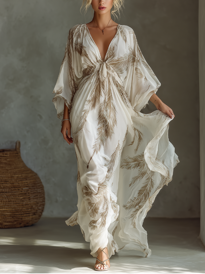 Maxi Jurk in Ivoor en Taupe van Chiffon met Dolman Mouwen, Gedraaide Voorkant en Palmbladprint