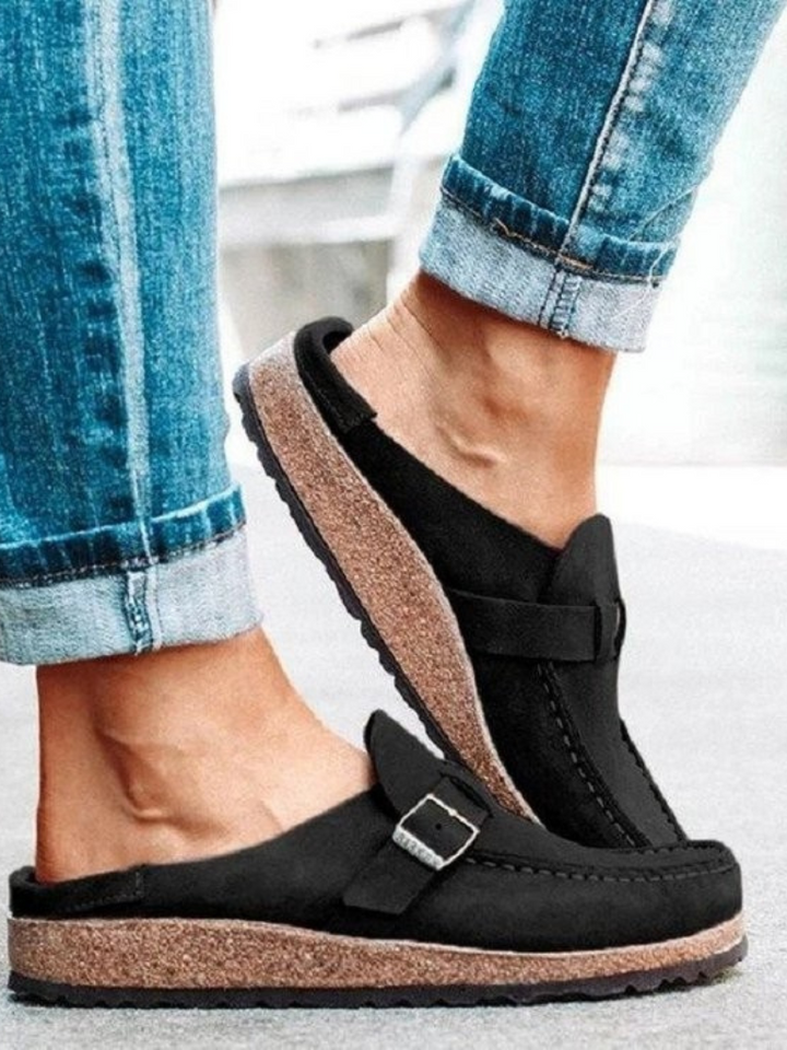 Mallorca – Suède Buckle Comfort Klompen