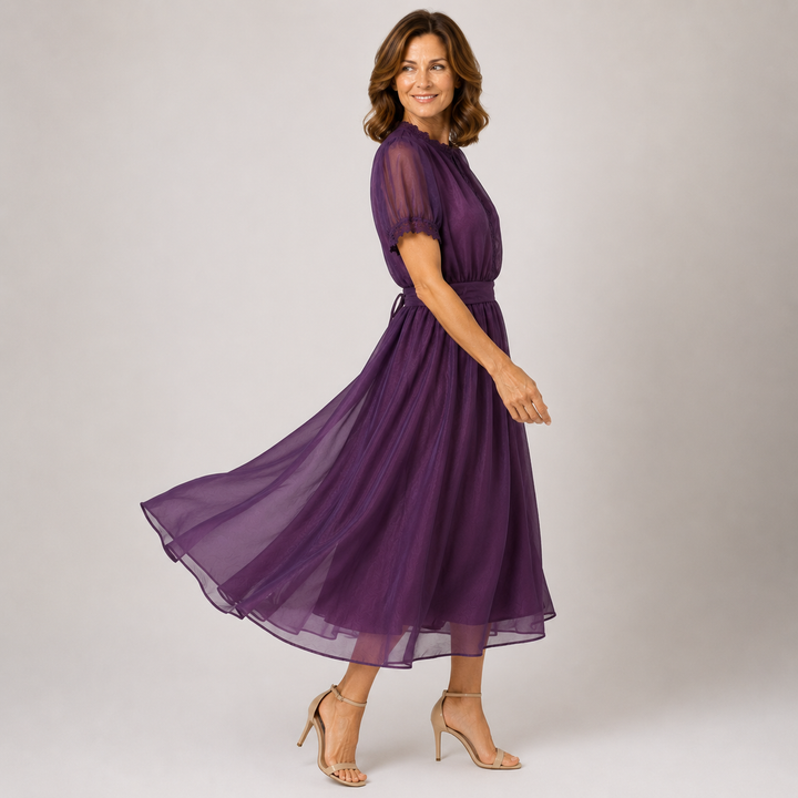 Flavia | Maxi Jurk met Daaldecolleté en Kanten Rand