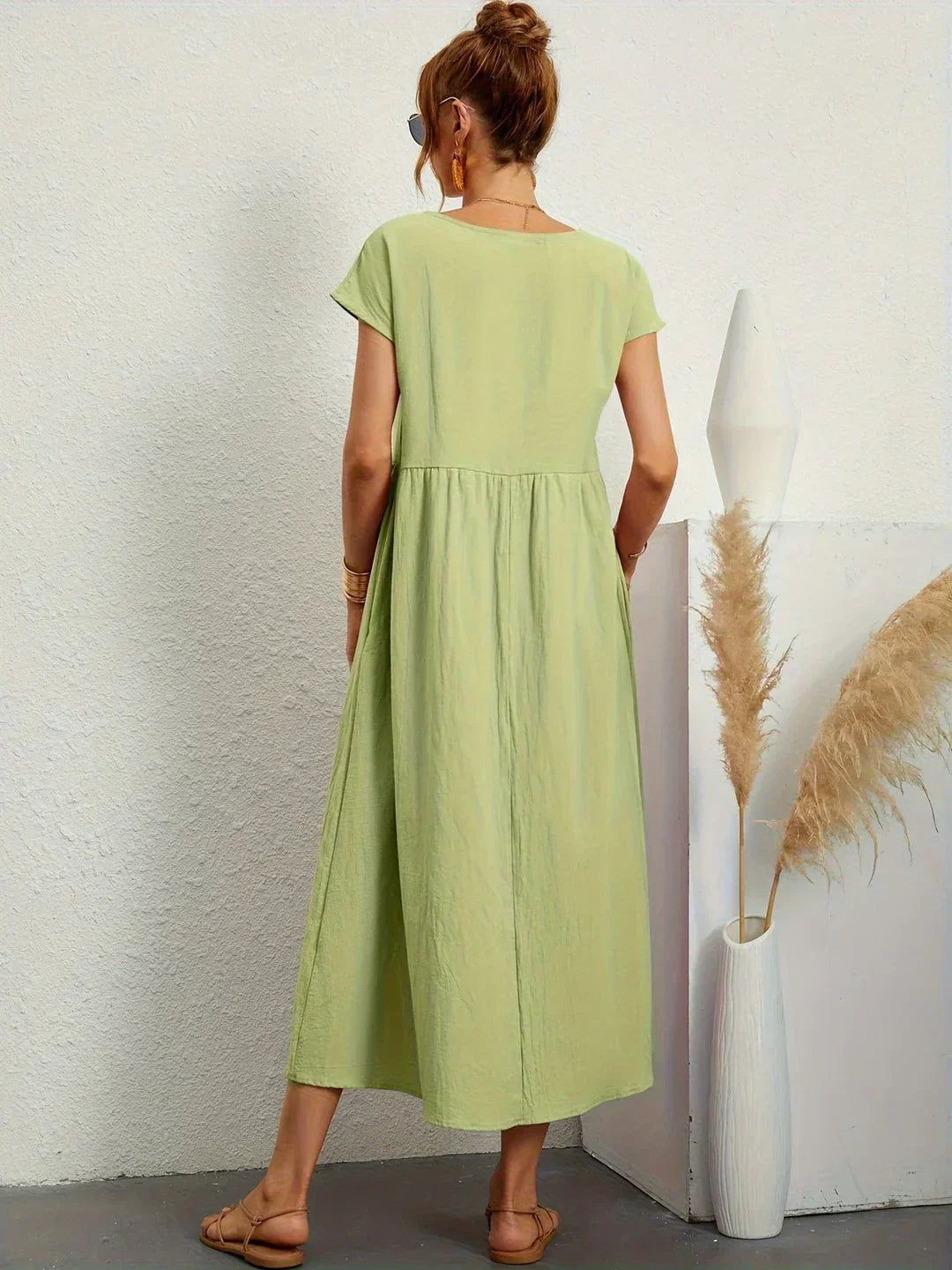 Gabrielle | Midi-jurk met tijdloze elegantie