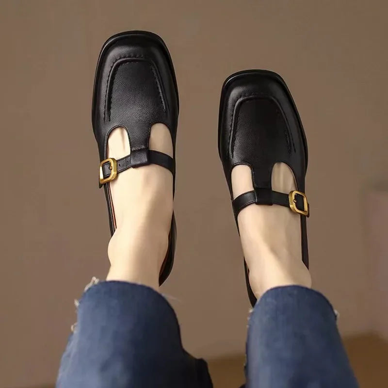 Selvana | Elegante T-Strap Schoenen