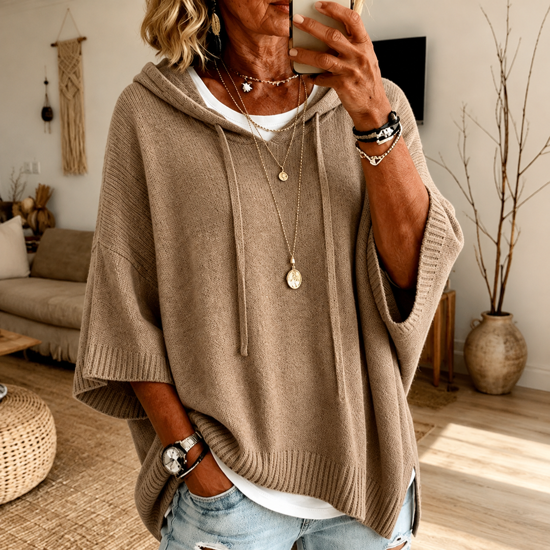 Manon – Taupe Poncho Trui