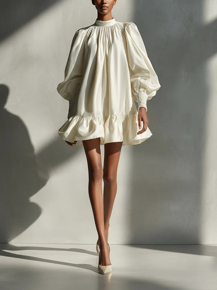 Beige Satijnen Puff Mouw Ruffle Mini Jurk