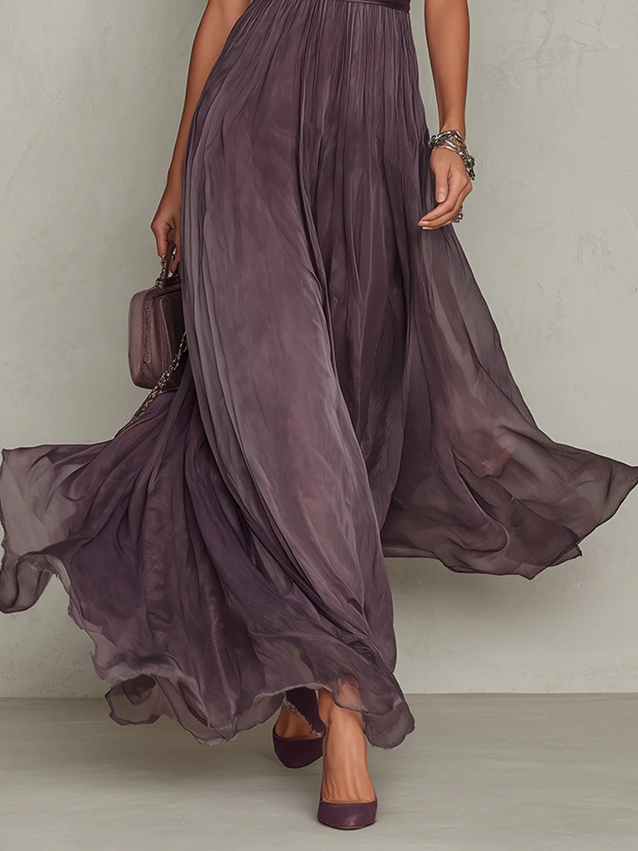 Flavia - Lange paarse jurk met keyhole decolletée, chiffon kant rand