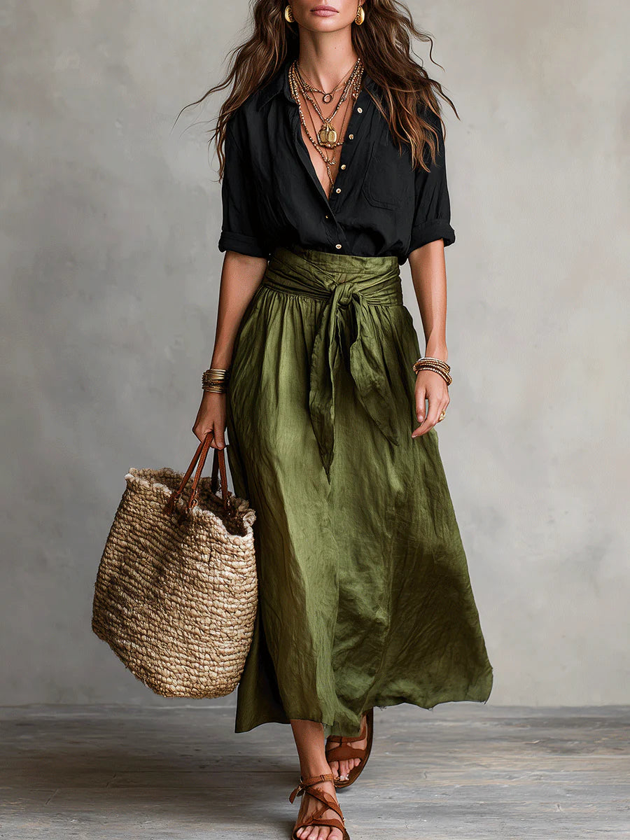 Vera™ | Set van twee delen: zwarte t-shirt en olijfgroene midi-rok
