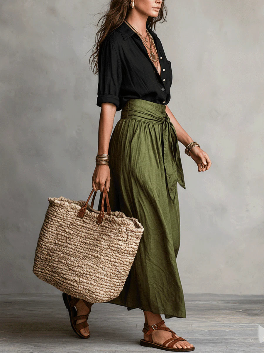 Vera™ | Set van twee delen: zwarte t-shirt en olijfgroene midi-rok