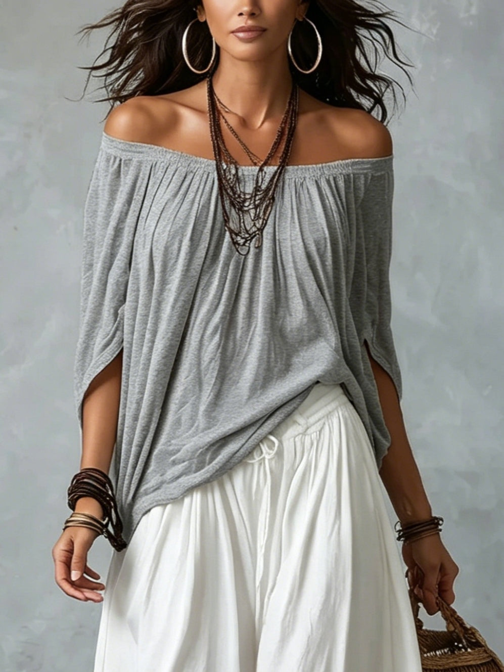 Grijze Off-shoulder Top En Witte Loszittende Lantaarnbroek Set