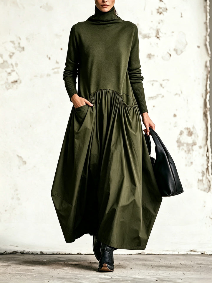 Odette | Maxi Zwarte Oversized Jurk met Hoge Kraag