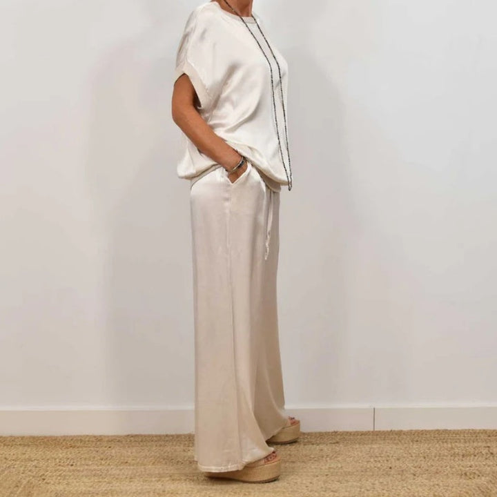 Rita™ Elegante Twee-Delige Set | Vloeiende Blouse en Wijde Broek