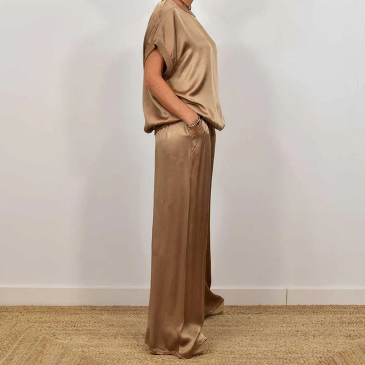 Rita™ Elegante Twee-Delige Set | Vloeiende Blouse en Wijde Broek