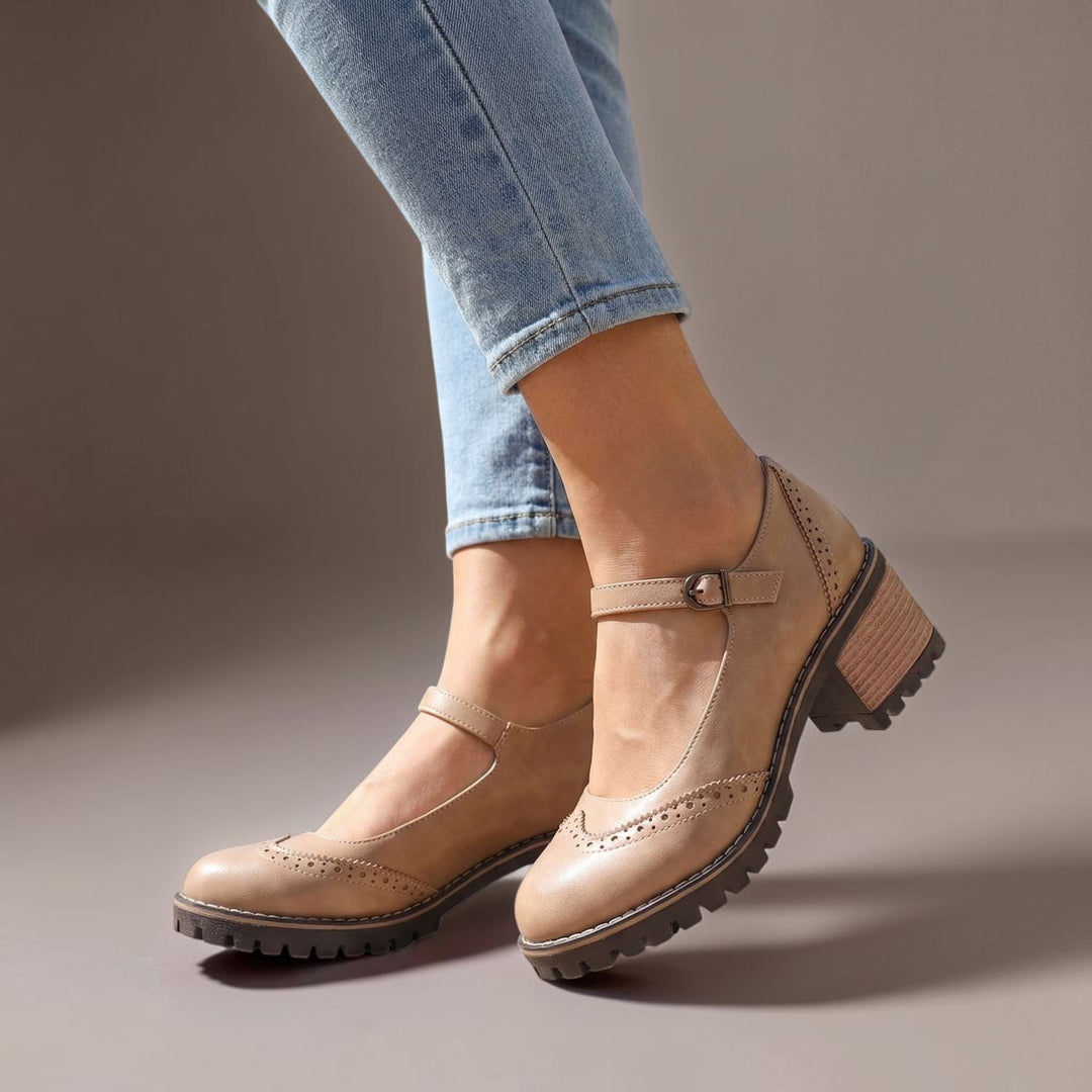 DELACROIX | T-Strap Hakken Isabelle